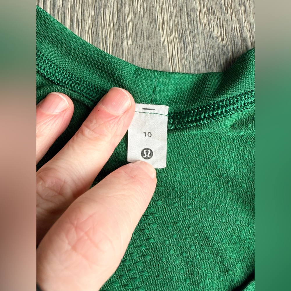 Lululemon Swiftly Tech Short Sleeve Shirt 2.0 in Everglade Green Size 10 - Picture 5 of 6